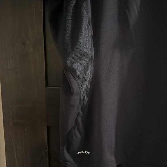 Nike Dri-Fit Short Sleeve Top - Picture 2 of 6